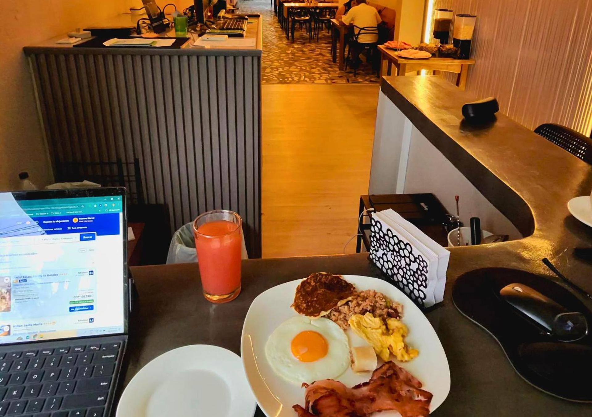 Greenview Medellin By St Hoteles エクステリア 写真